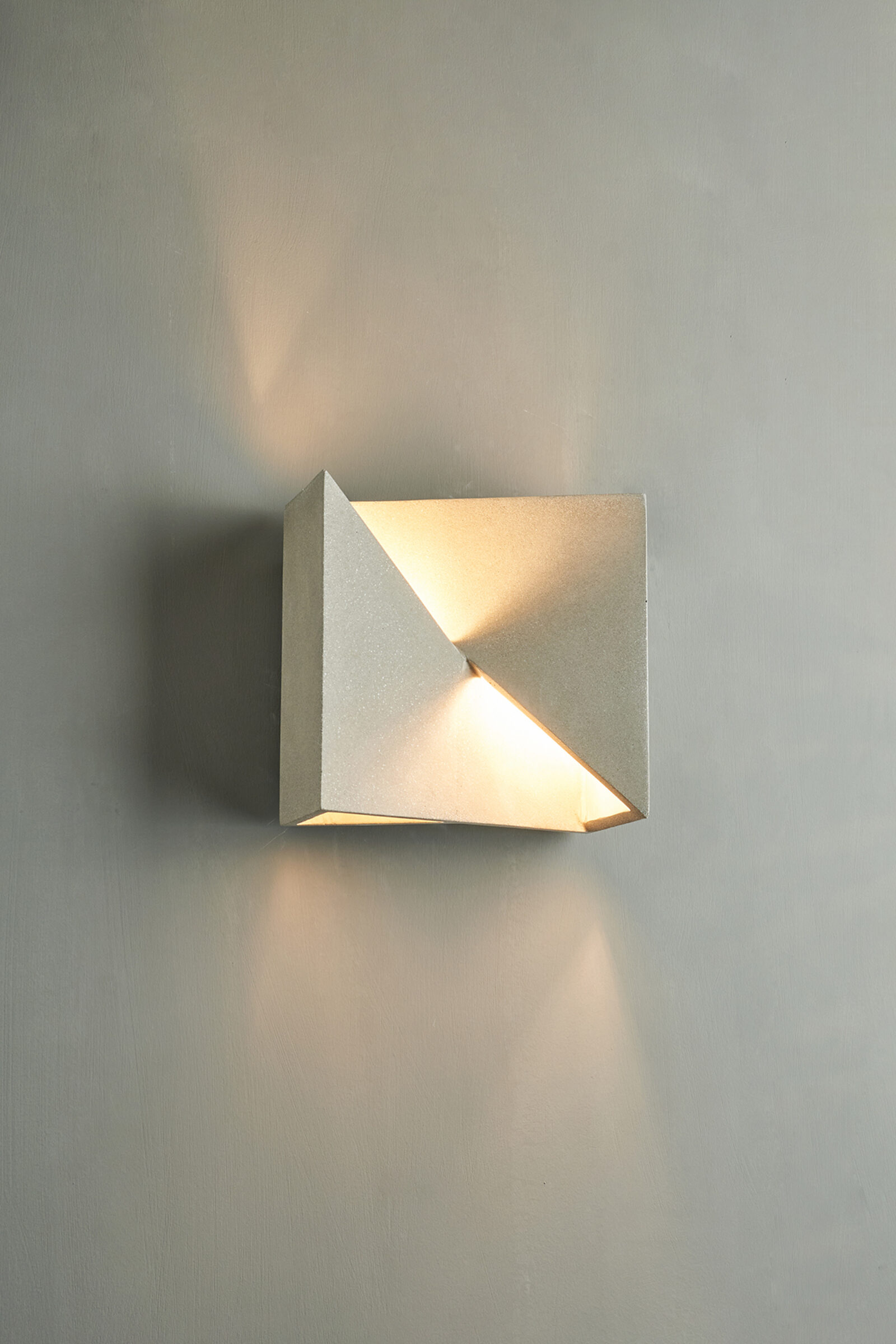 1261 C asset image