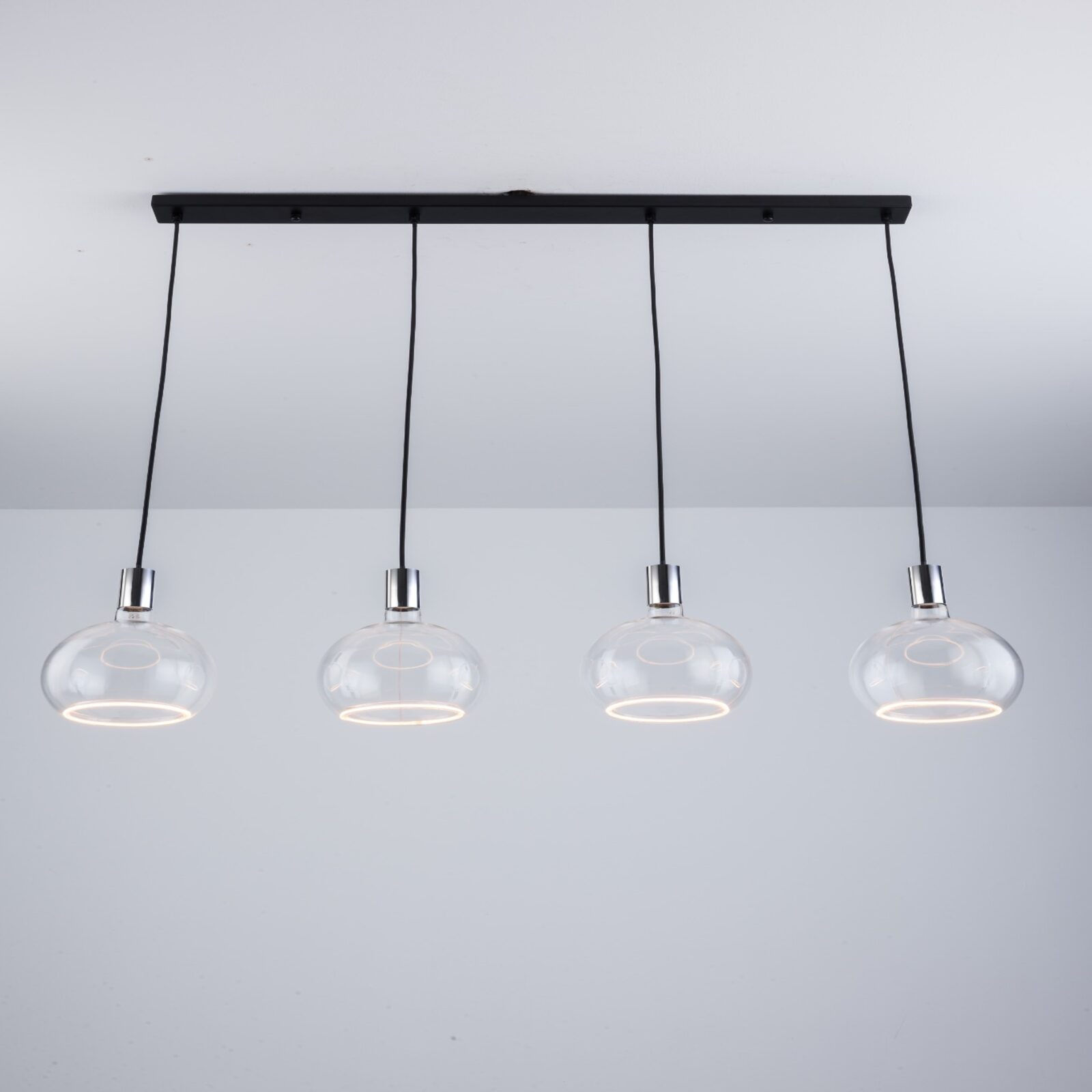 DSC 4518 2 2048x2048 asset image